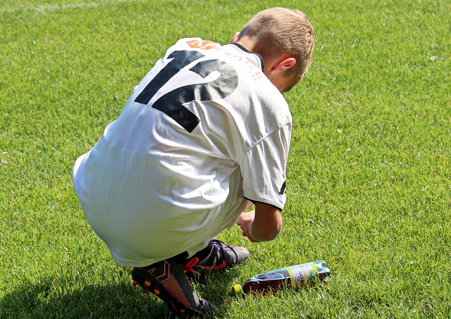 姚明范志毅F1围场同框 上海老乡聊得来.