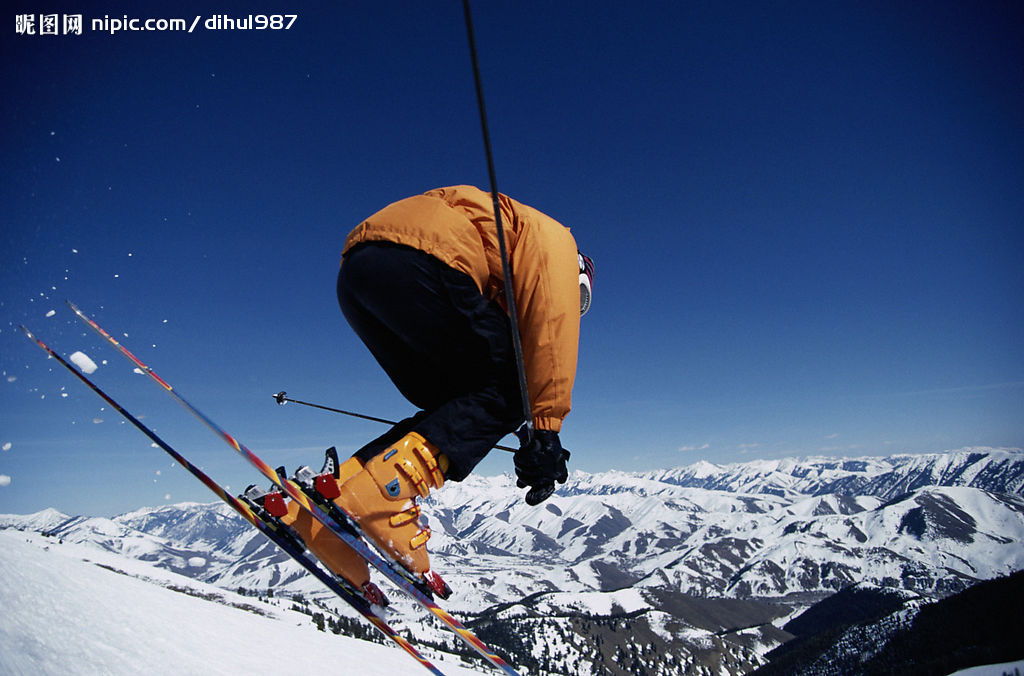 匈牙利外长：支持美俄谈判 对未来持积极看法.